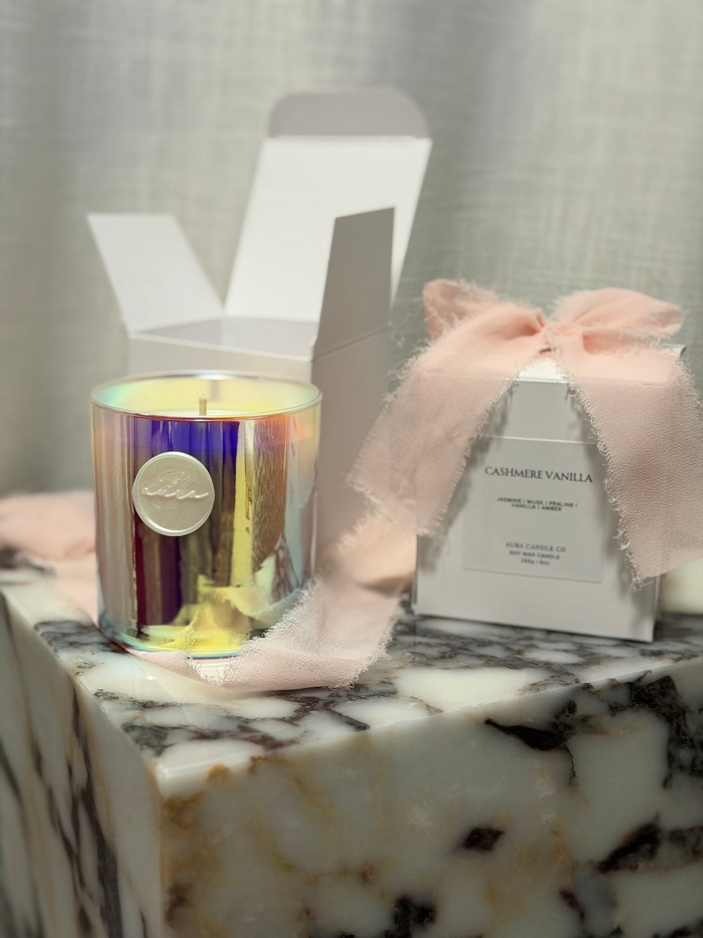 GALENTINE’S IRIDESCENT CANDLE